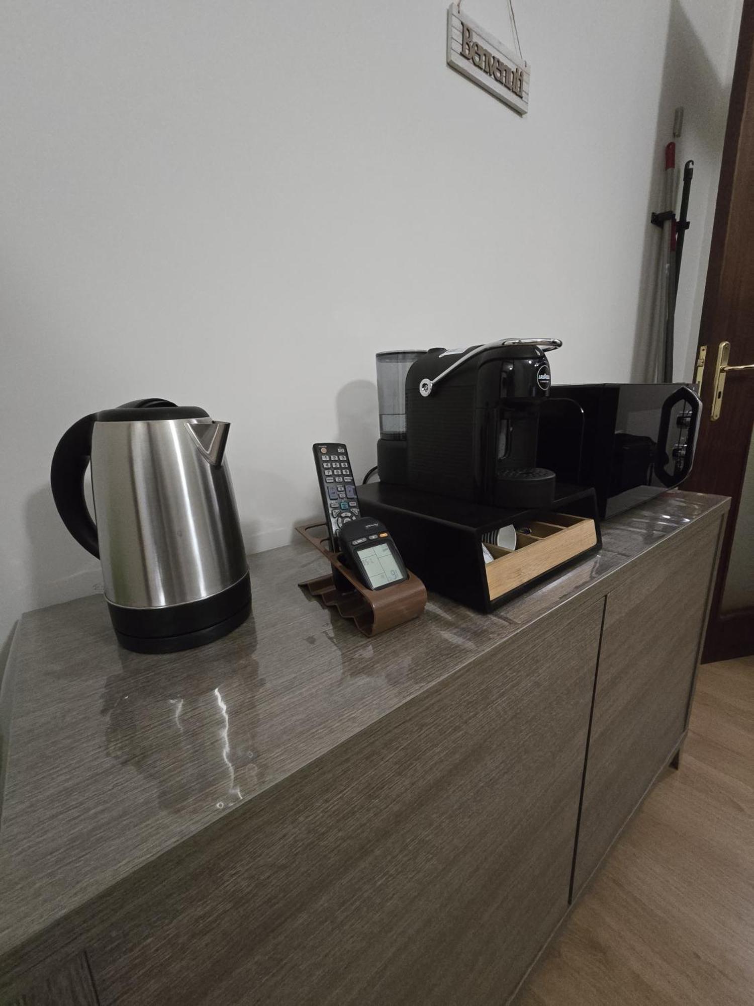 Dimora Del Corso Apartment ซาแลร์โน ภายนอก รูปภาพ