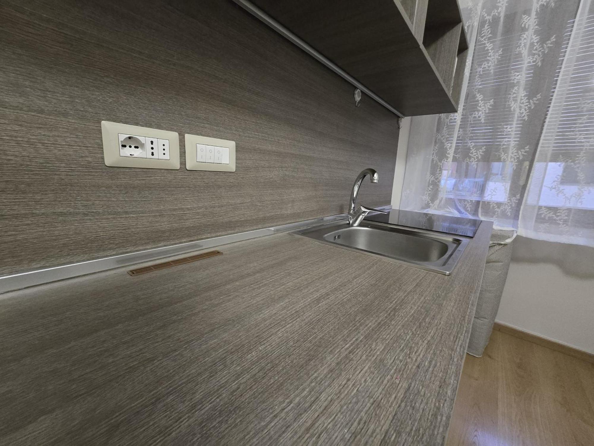 Dimora Del Corso Apartment ซาแลร์โน ภายนอก รูปภาพ